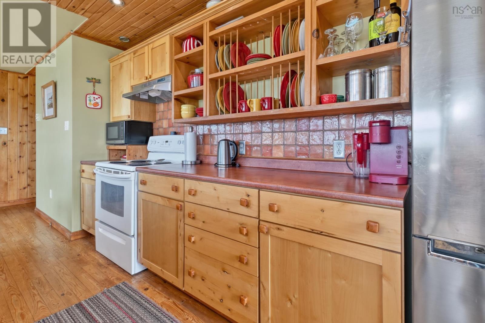 1 Bayberry Road - 25