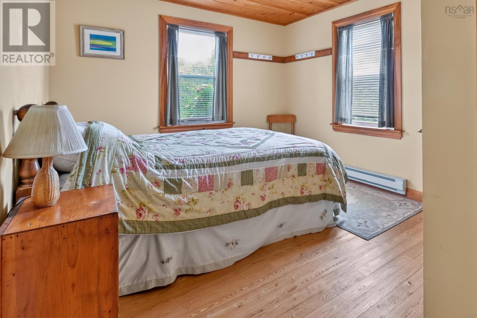1 Bayberry Road - 28