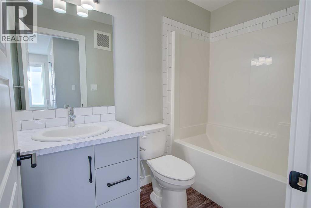56 Inglis Crescent - 21