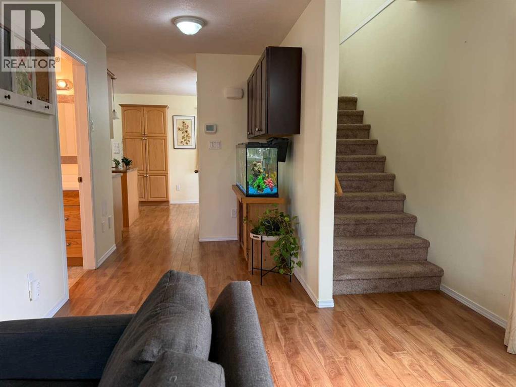 906 3 Avenue — photo 24