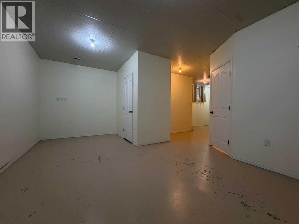 906 3 Avenue — photo 38