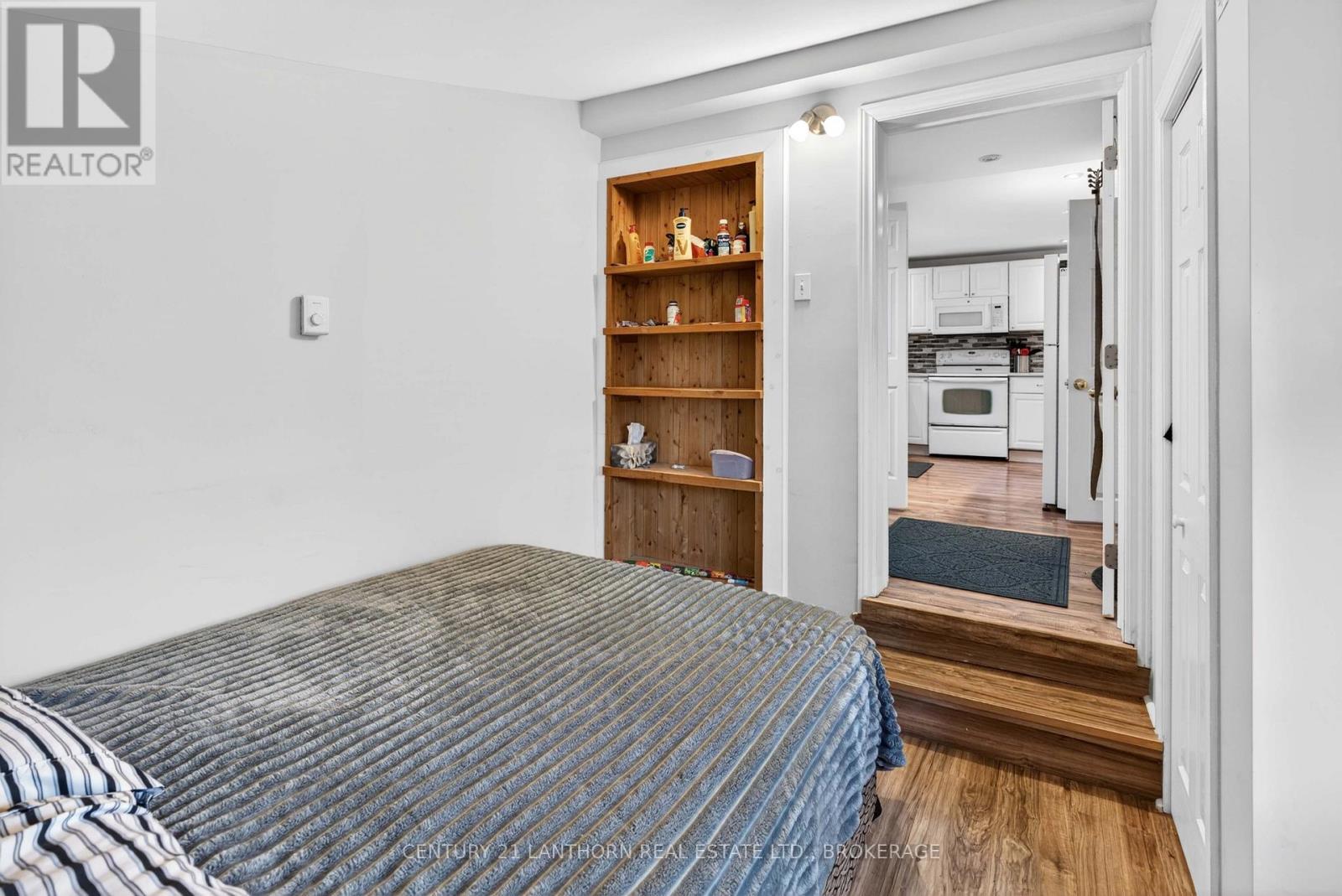 23 JENKINS STREET - 33