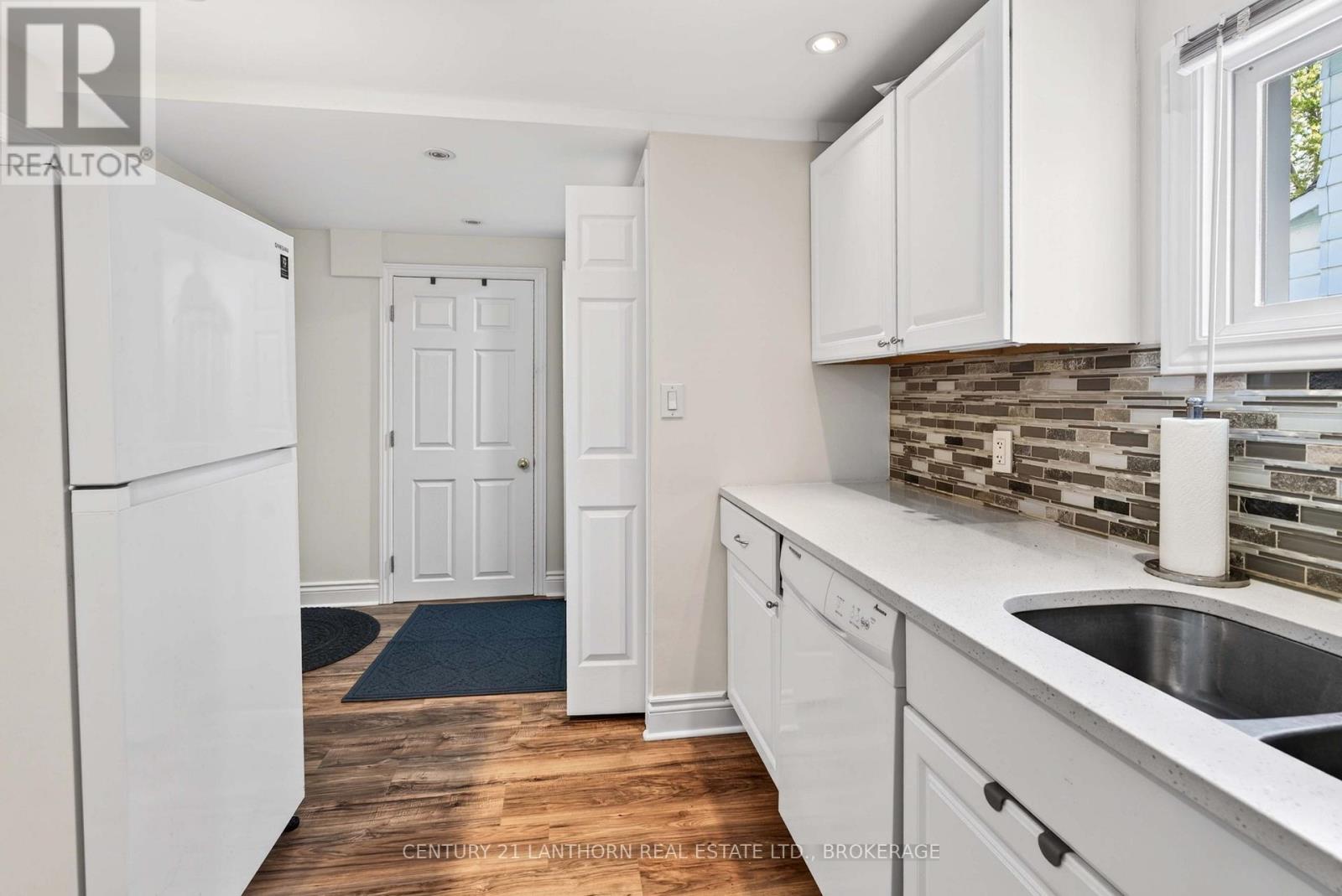 23 JENKINS STREET - 28