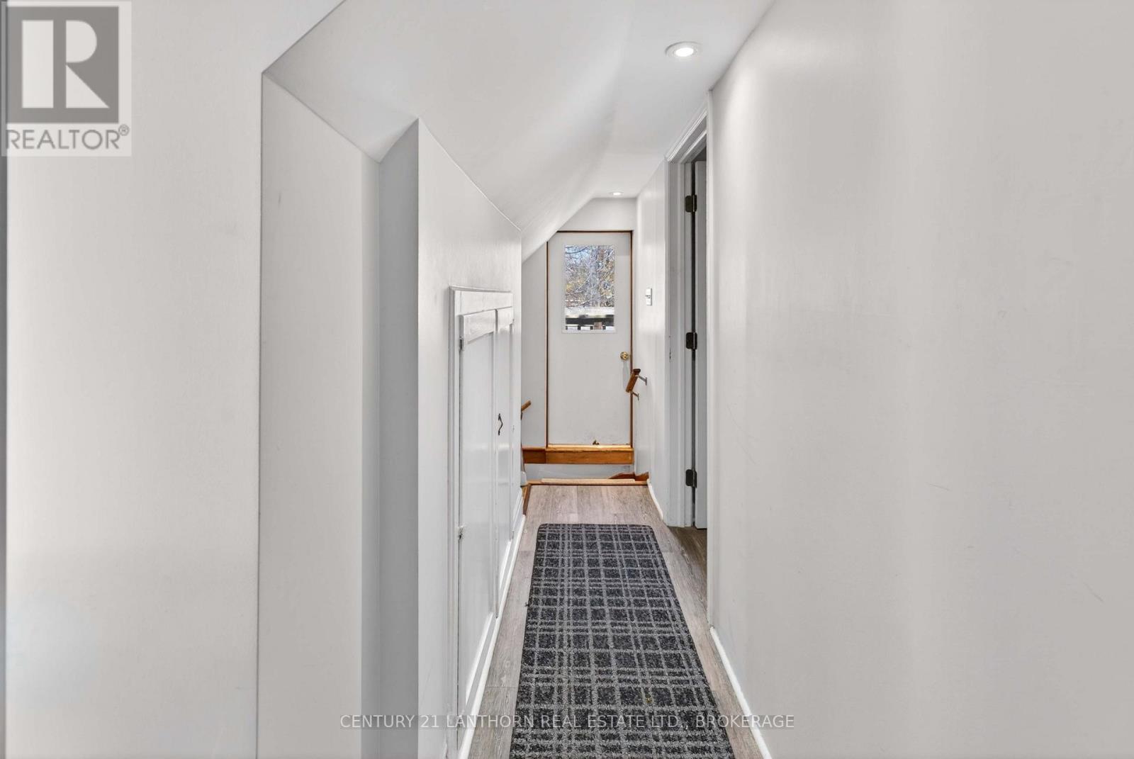 23 JENKINS STREET - 40
