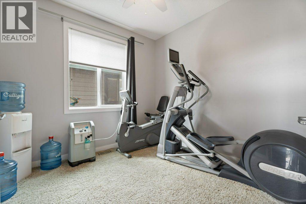 597 Muirfield Crescent - 24