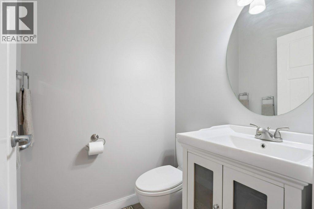 597 Muirfield Crescent - 23