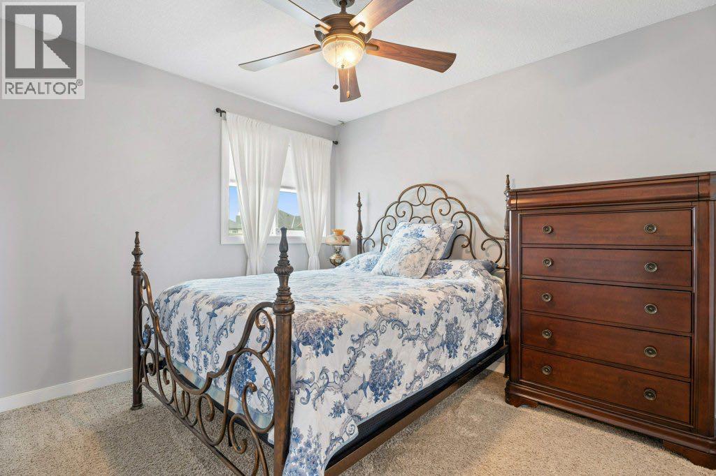 597 Muirfield Crescent - 36