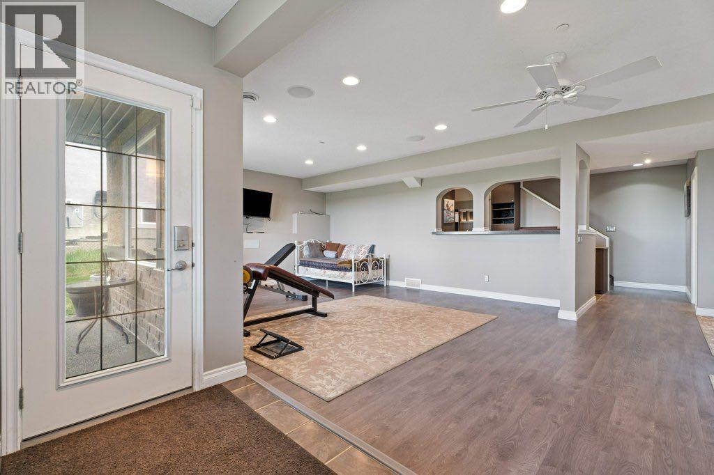 597 Muirfield Crescent - 42