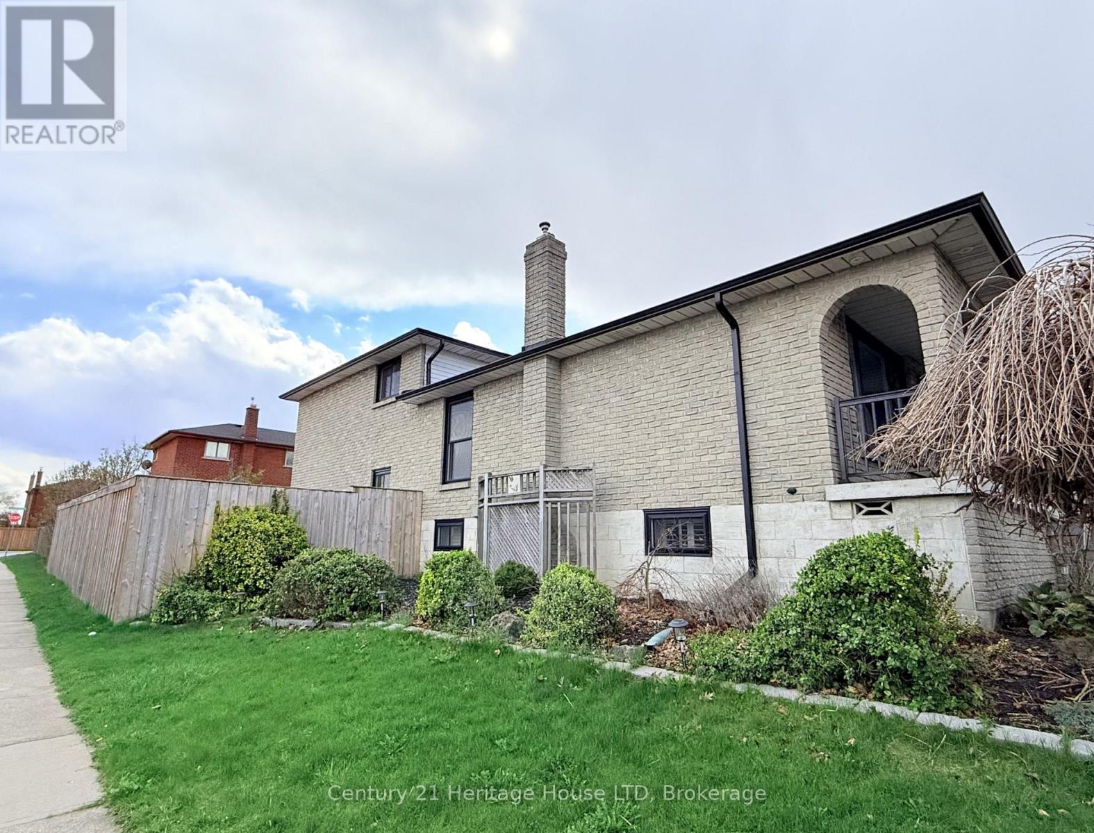 70 TAYMALL STREET - 3