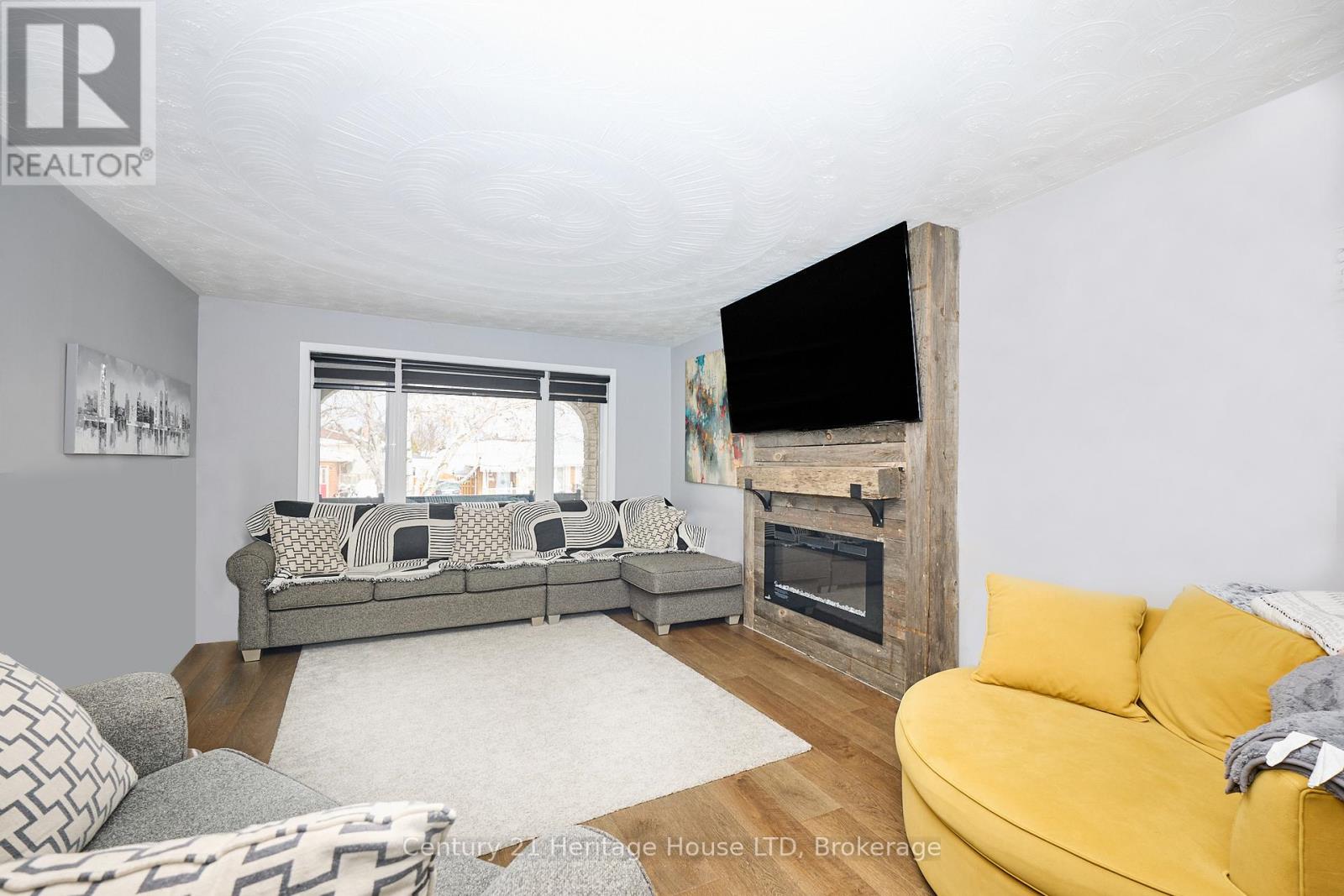 70 TAYMALL STREET - 5