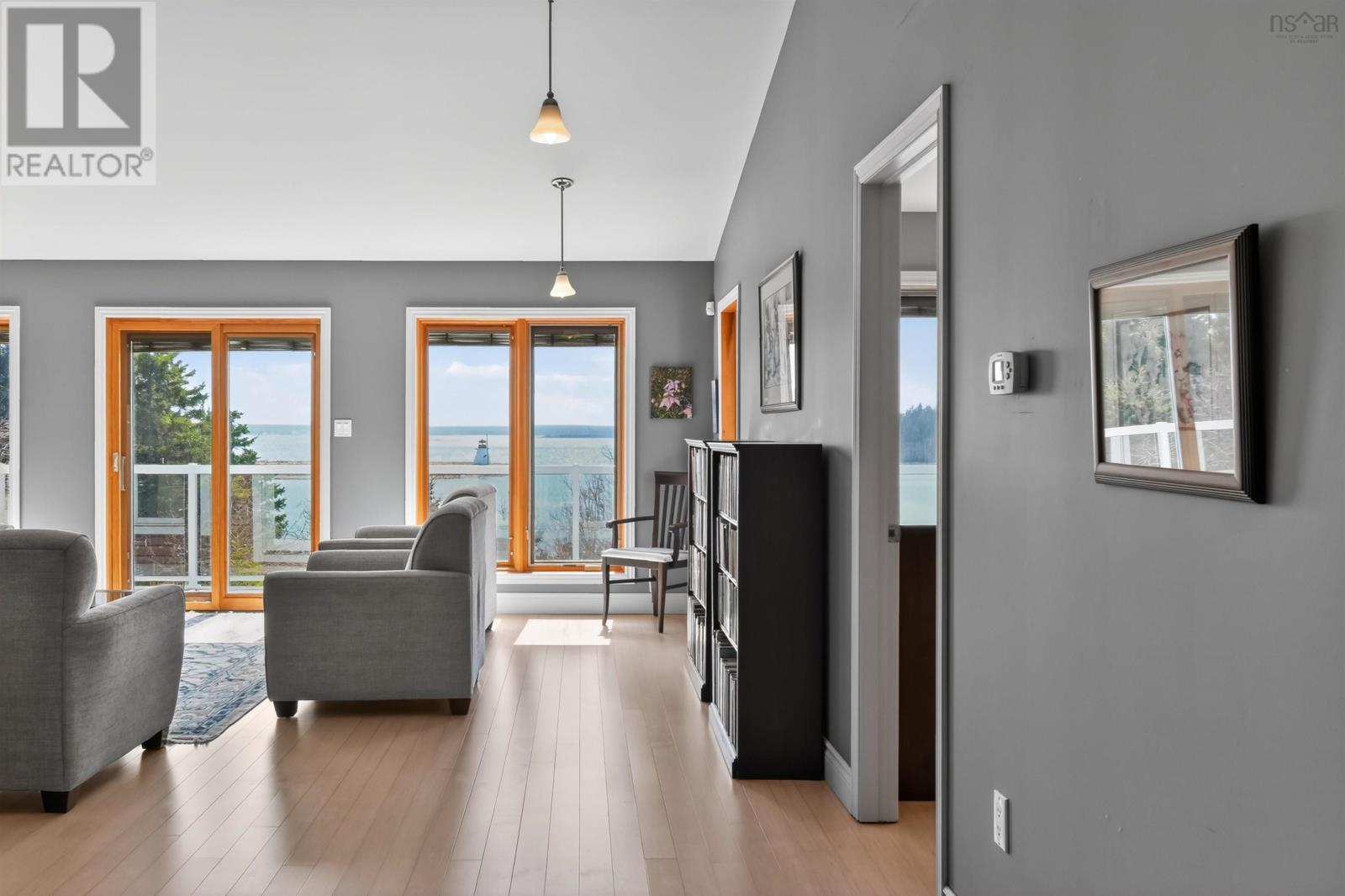 11 Wharf Road - 23
