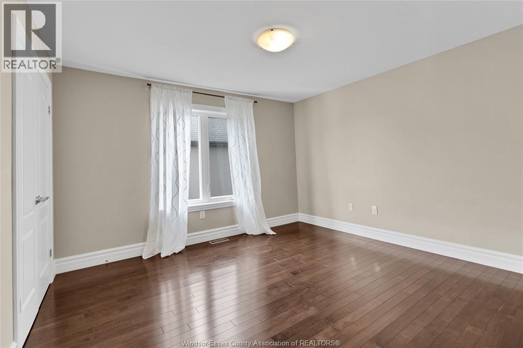 1078 CHARLOTTE CRESCENT - 17