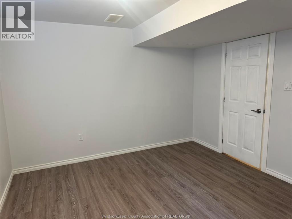 1078 CHARLOTTE CRESCENT - 23