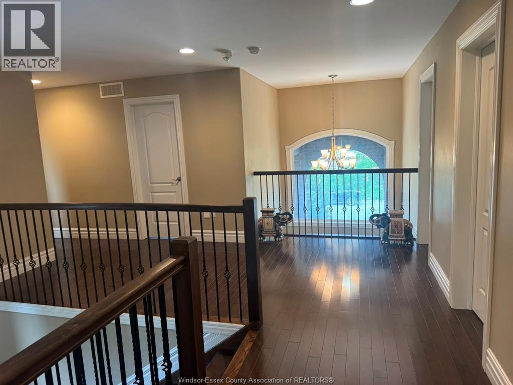 1078 CHARLOTTE CRESCENT - 25