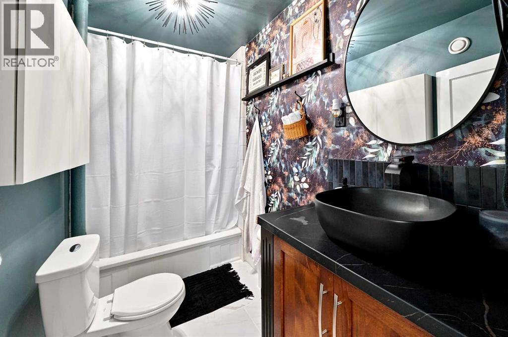 4-pc Bathroom