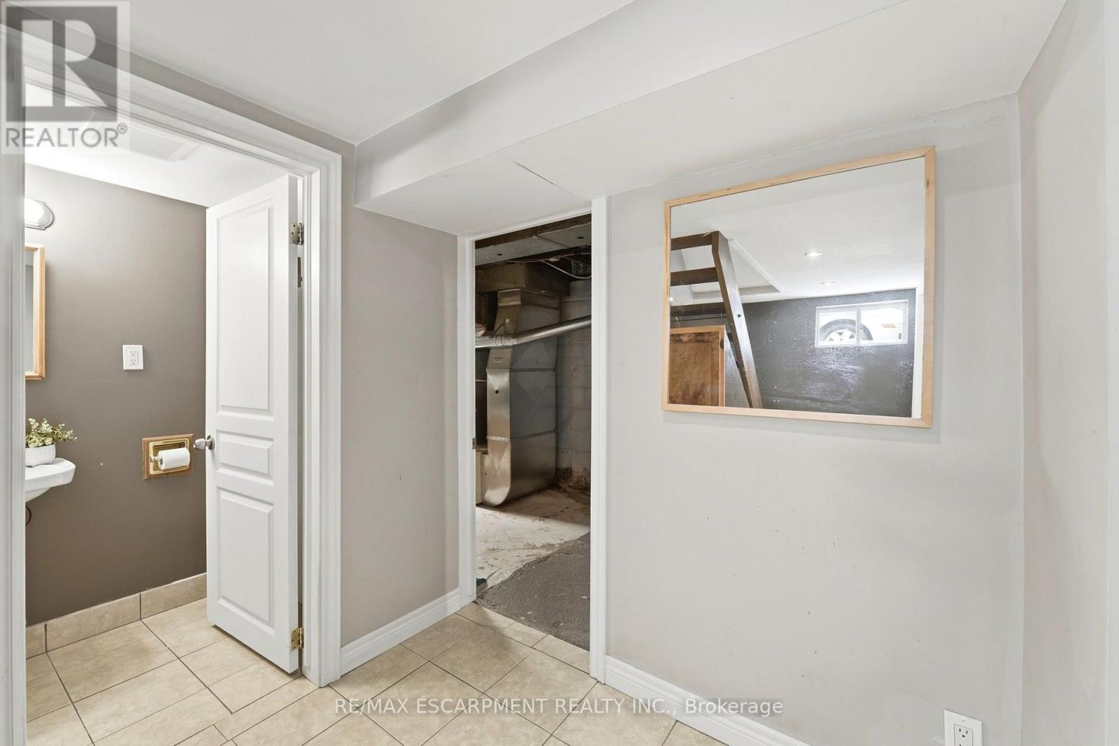 61 GLENMOUNT AVENUE - 28