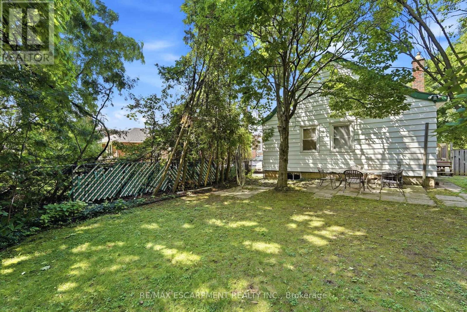 61 GLENMOUNT AVENUE - 37