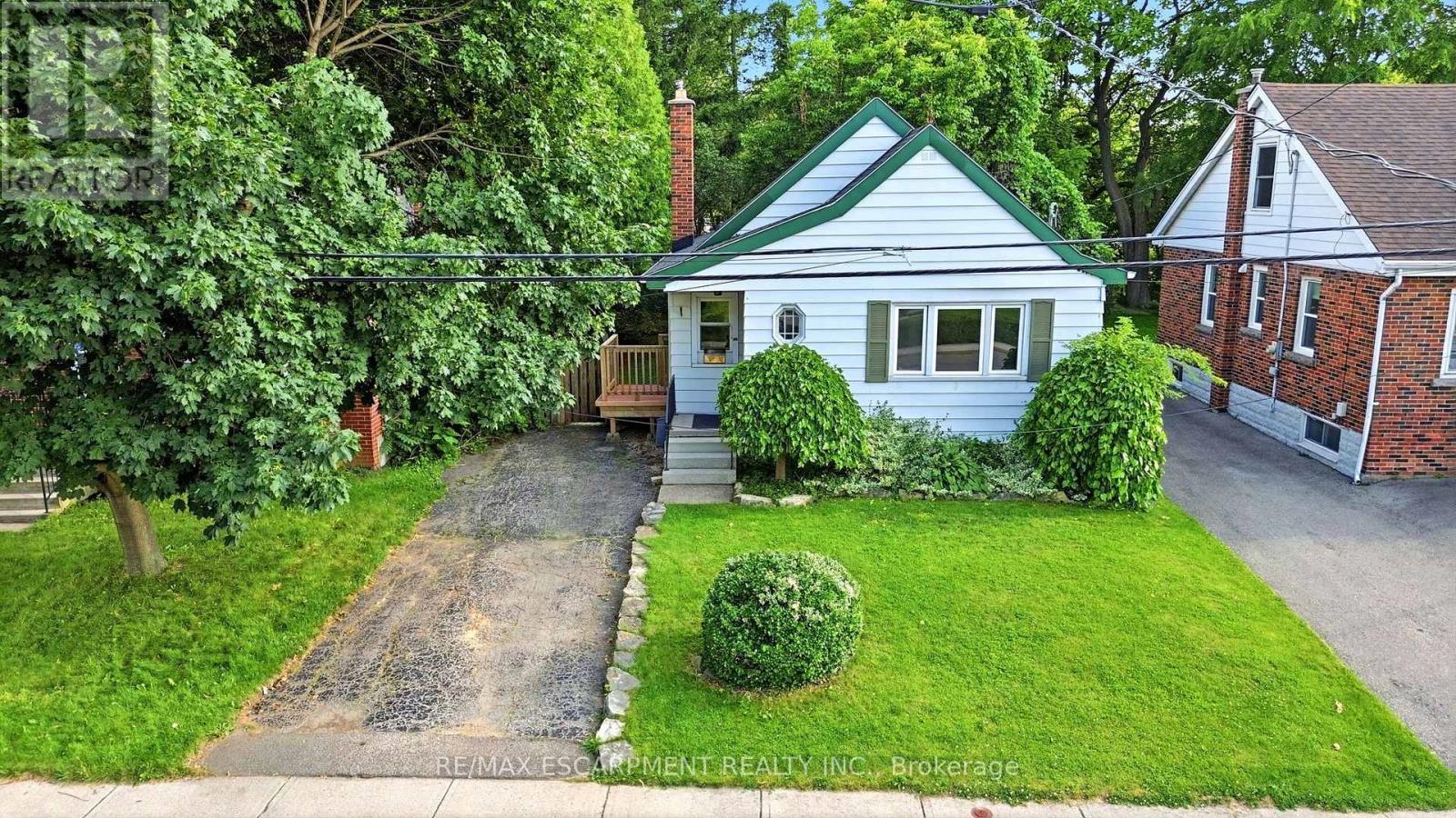 61 GLENMOUNT AVENUE - 39