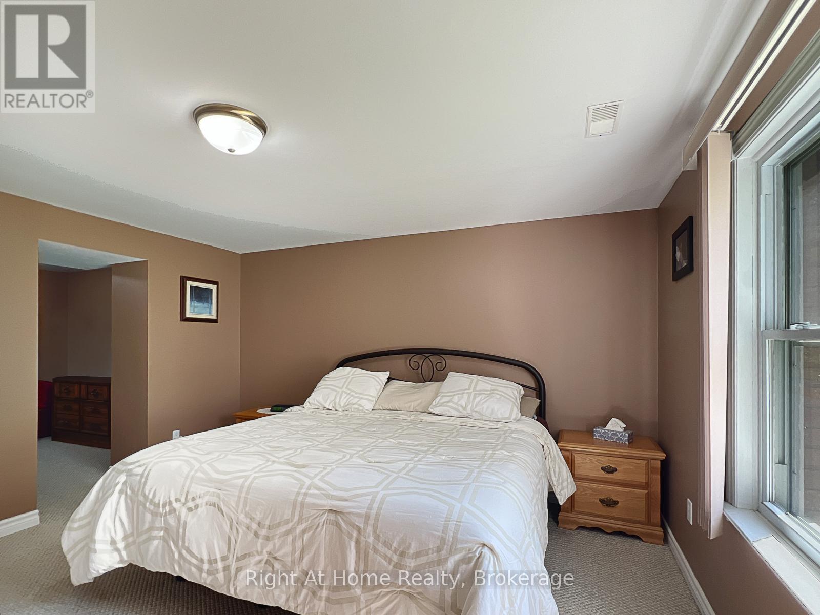 919 JAMIESON ROAD - 30