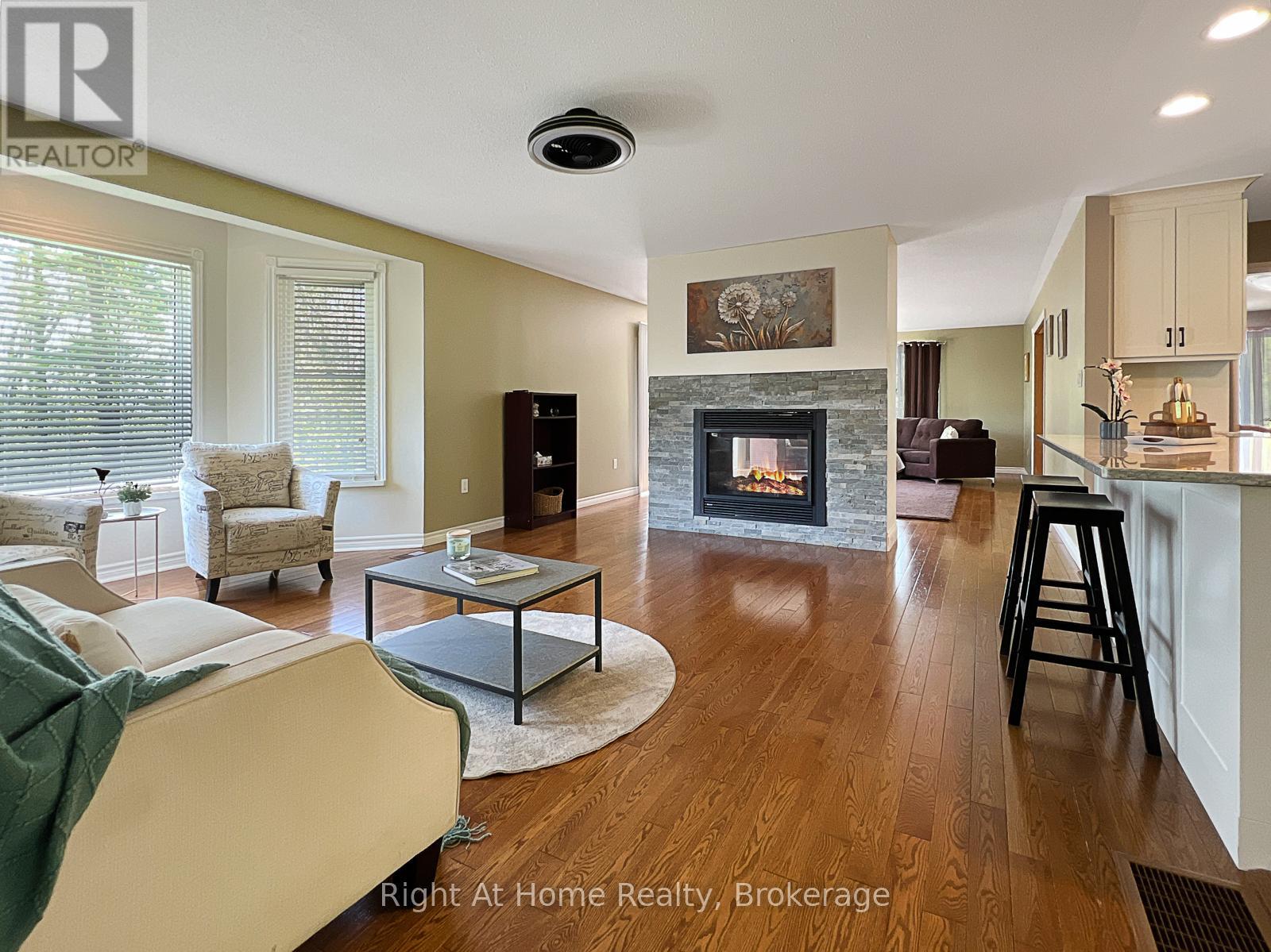 919 JAMIESON ROAD - 6
