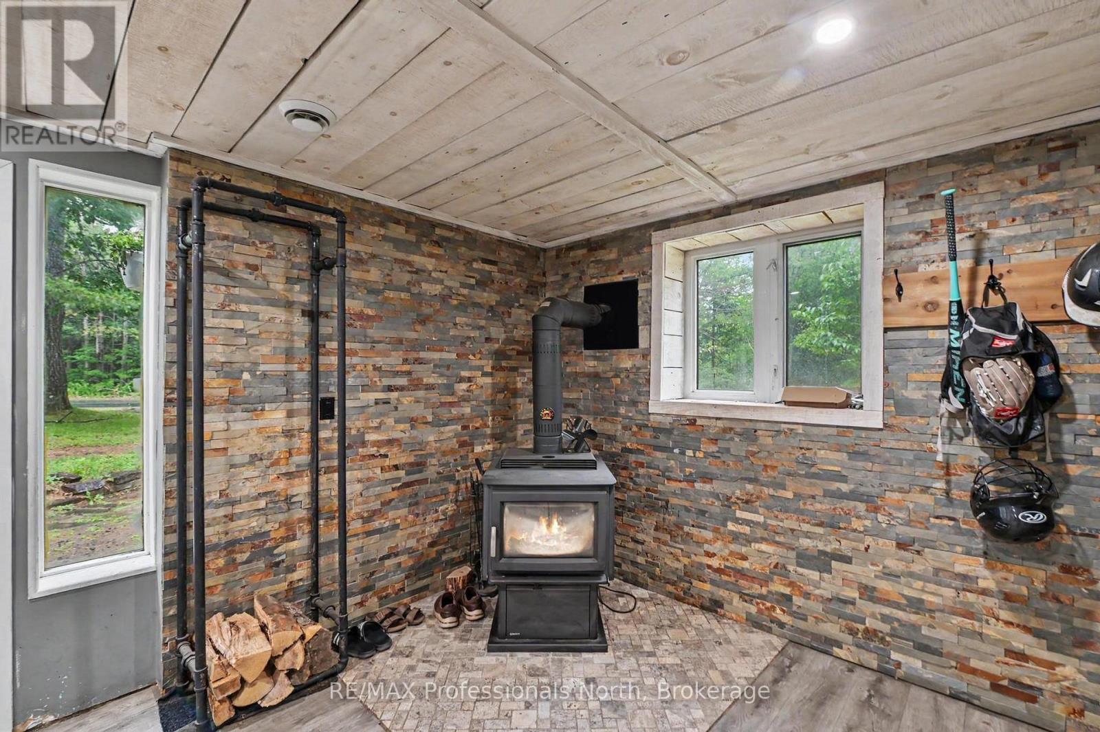 1116 LITTLE HAWK LAKE ROAD - 25
