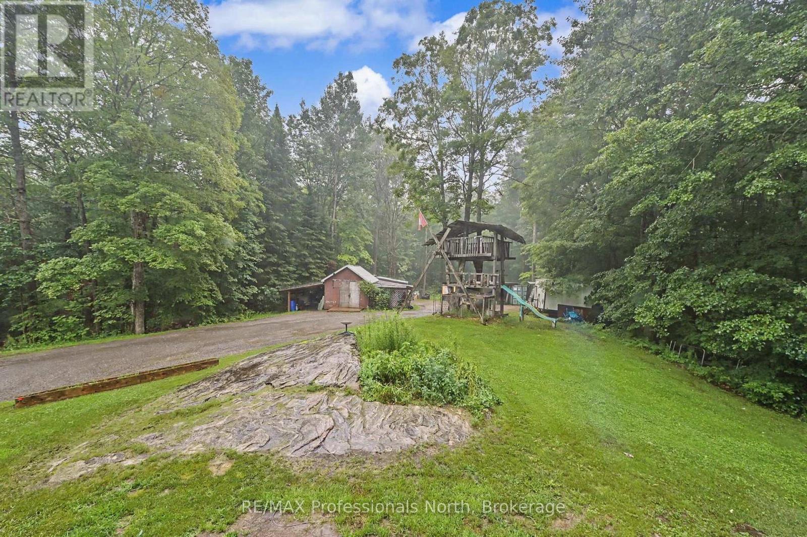 1116 LITTLE HAWK LAKE ROAD - 37