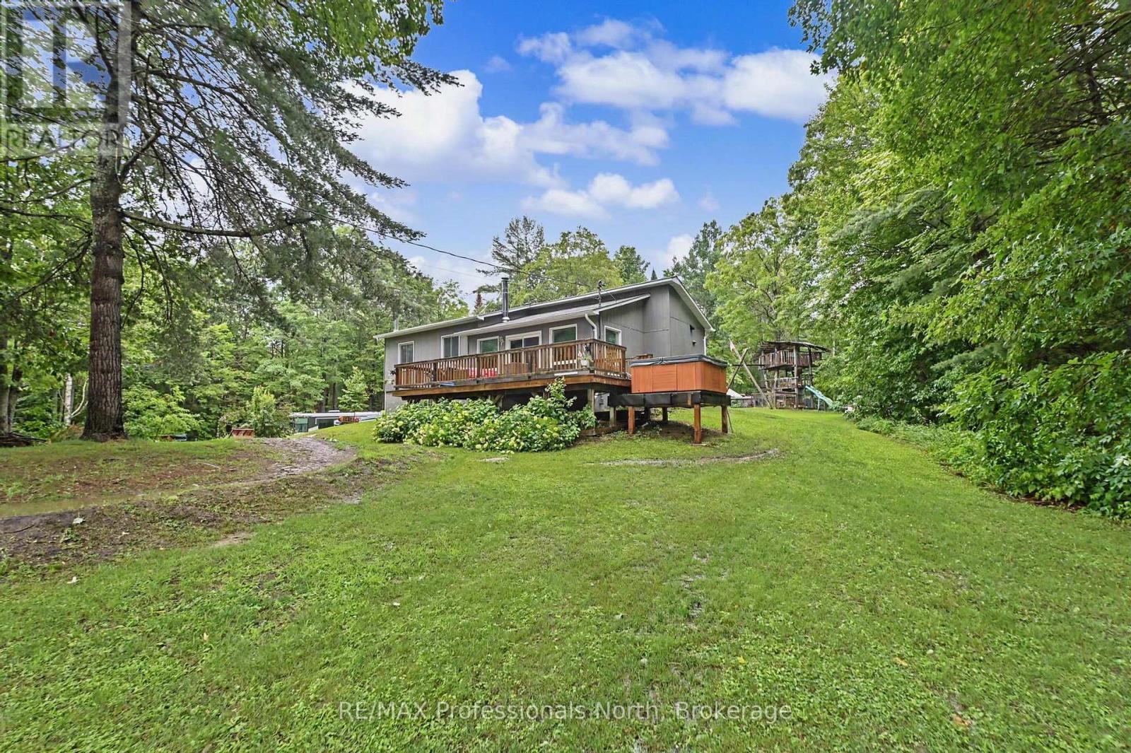 1116 LITTLE HAWK LAKE ROAD - 40