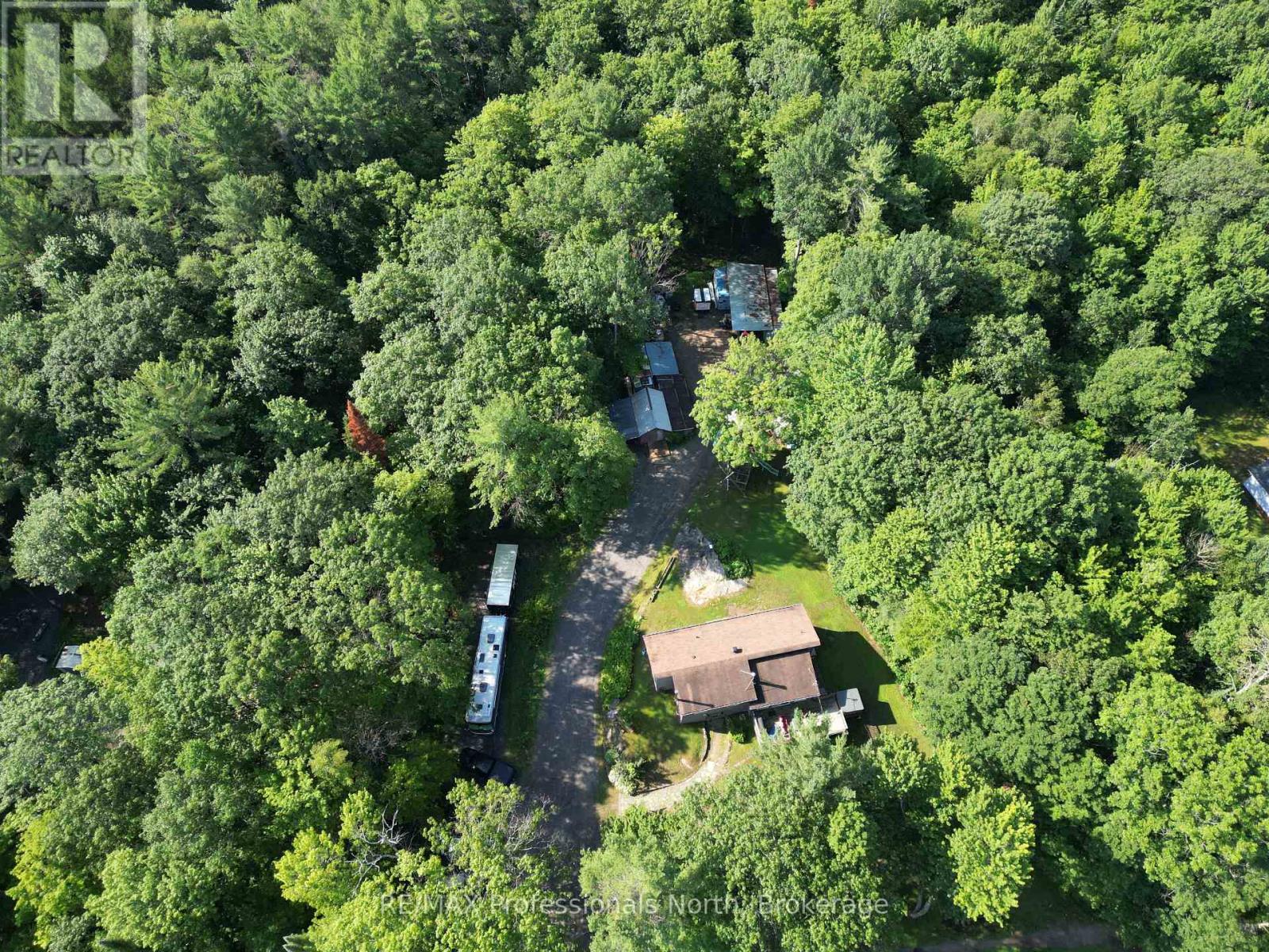 1116 LITTLE HAWK LAKE ROAD - 45