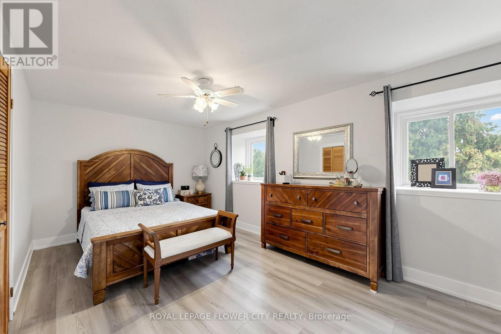 206 MCMURCHY AVENUE S - 24