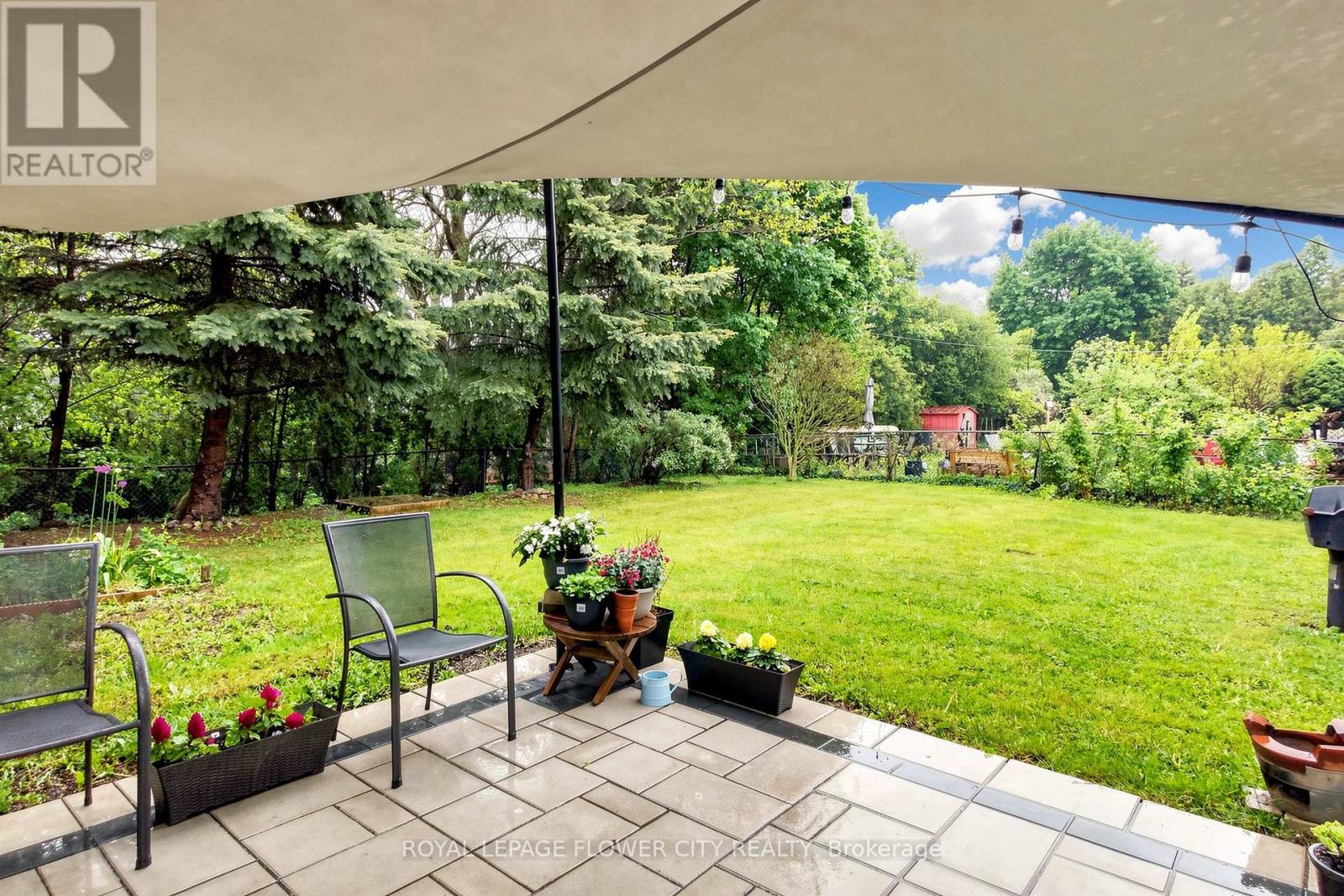 206 MCMURCHY AVENUE S - 42