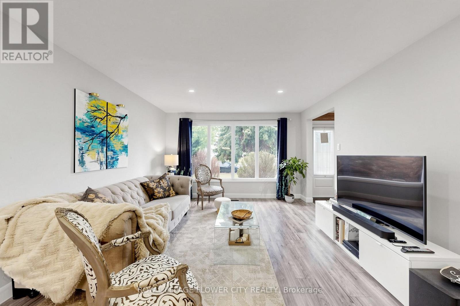 206 MCMURCHY AVENUE S - 8