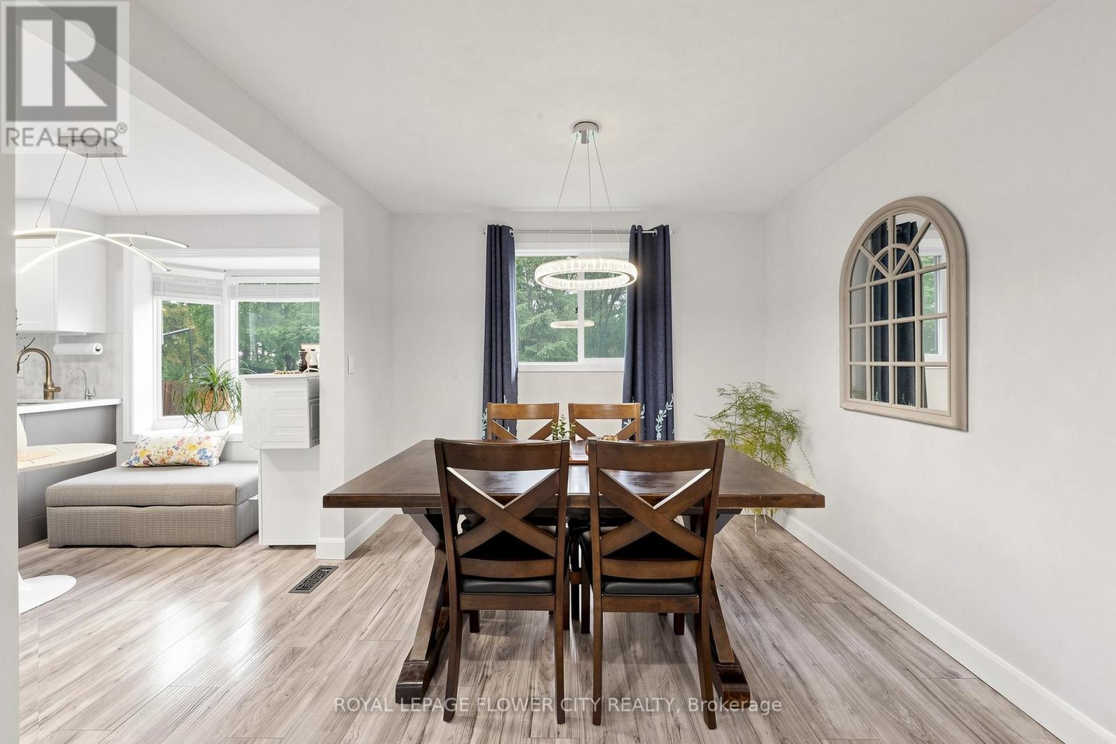 206 MCMURCHY AVENUE S - 9