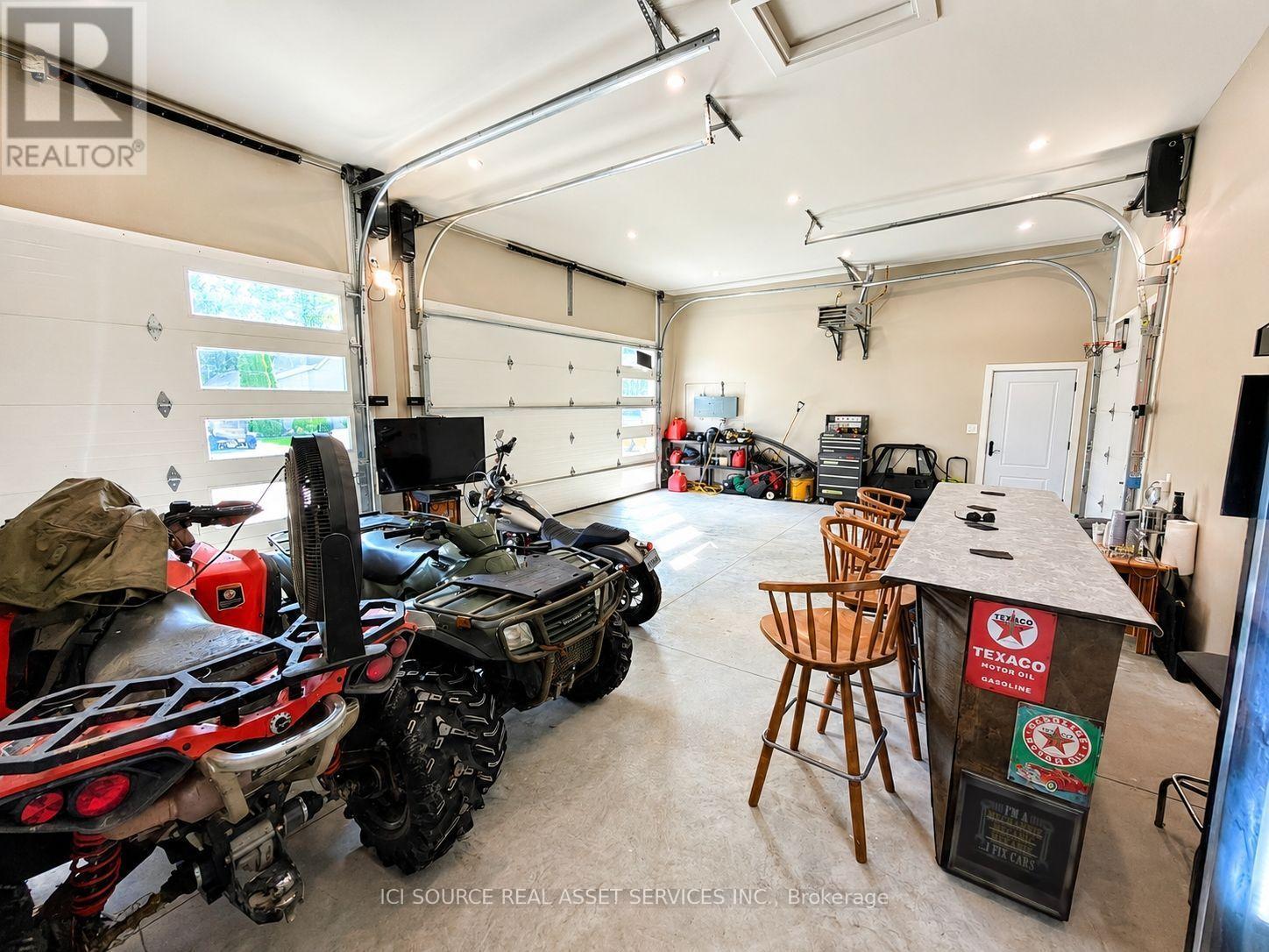 31 NOTRE DAME STREET - 23