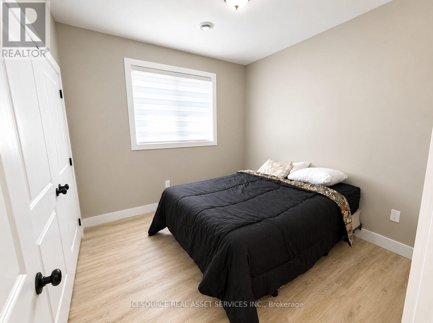 31 NOTRE DAME STREET - 25