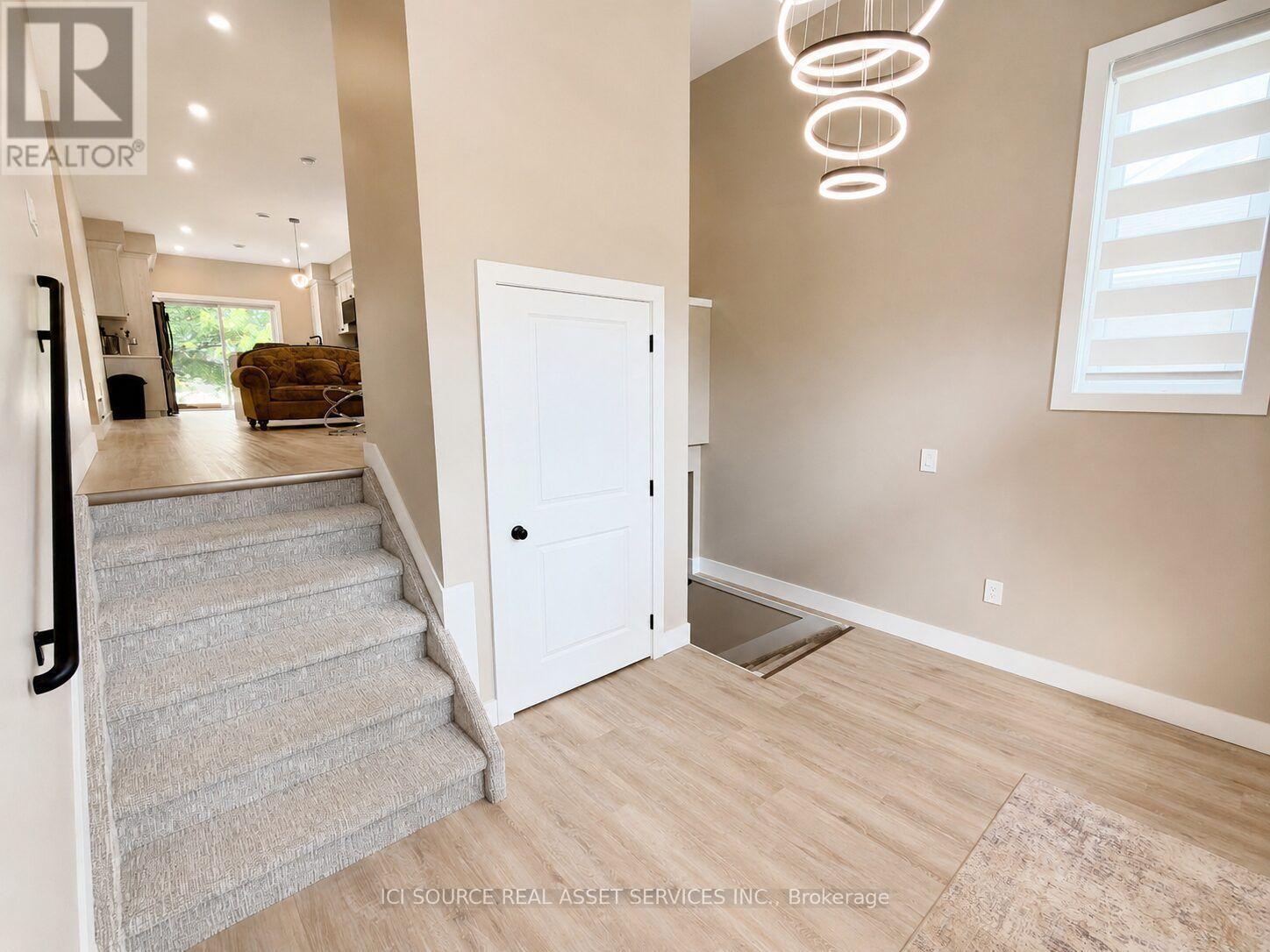 31 NOTRE DAME STREET - 6