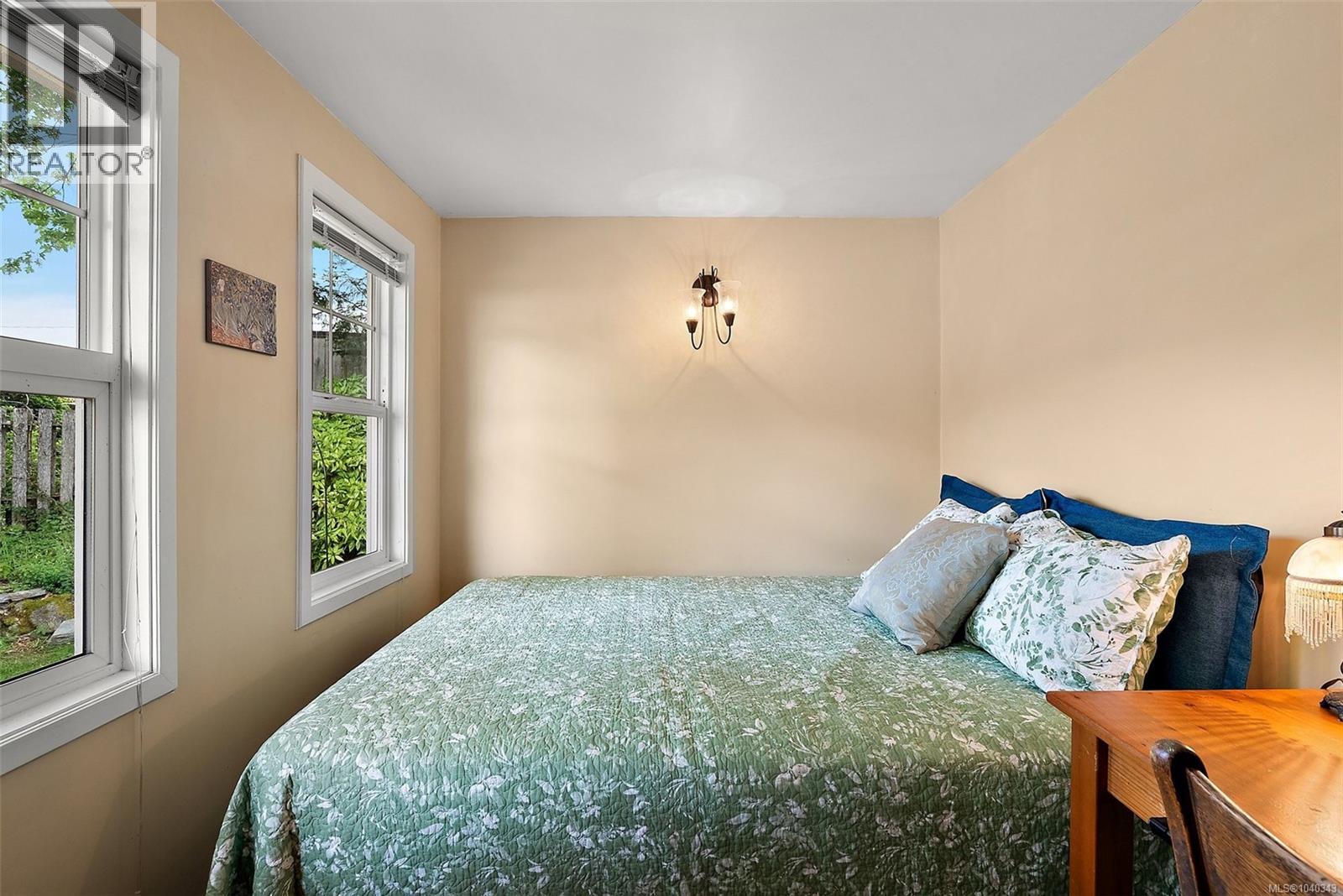 15 King George St S - 22