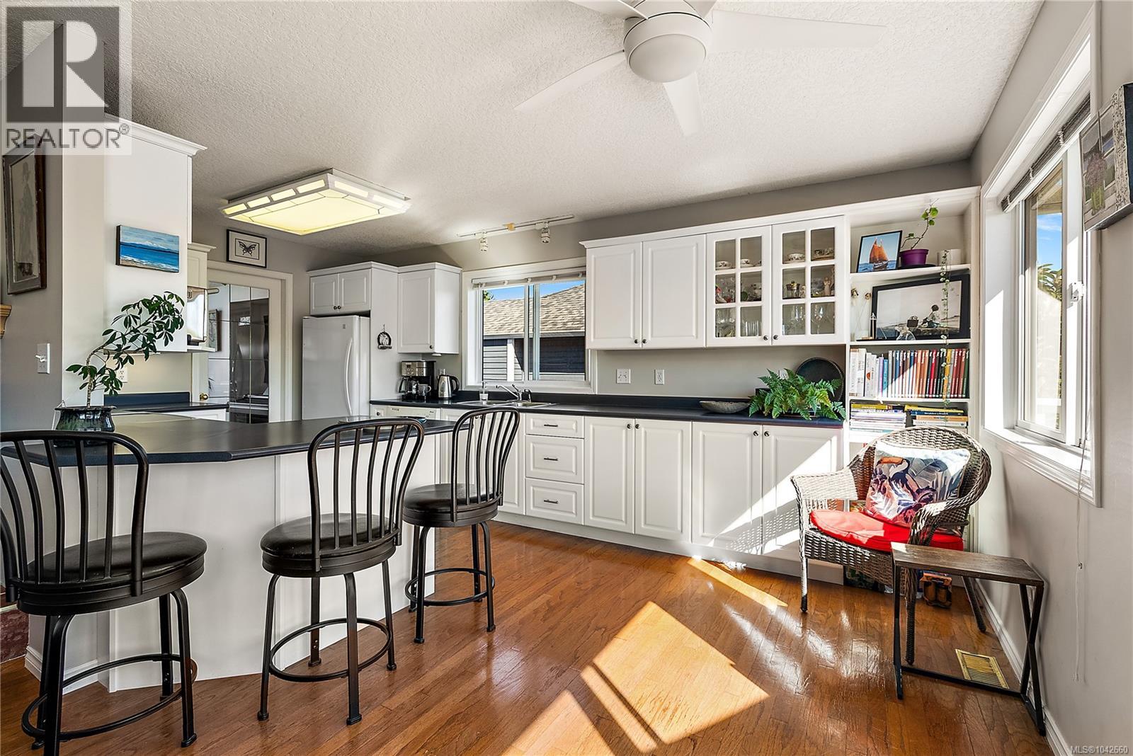 10347 Bowerbank Rd - 14