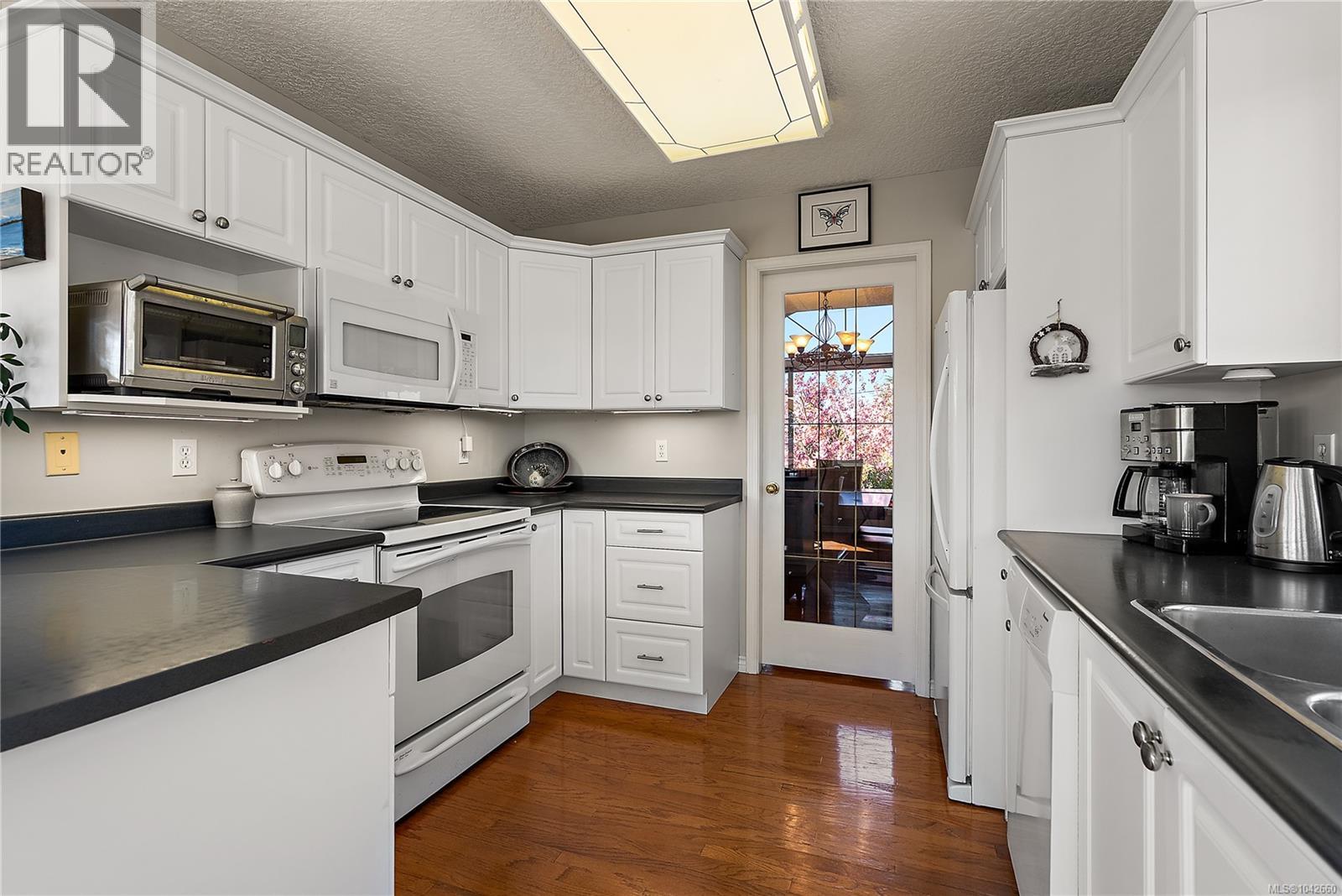 10347 Bowerbank Rd - 19