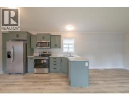 916 Airport Road Unit# 7, Salmo, BC  Photo 17