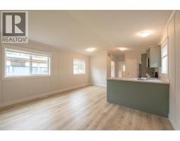 916 Airport Road Unit# 7, Salmo, BC  Photo 18