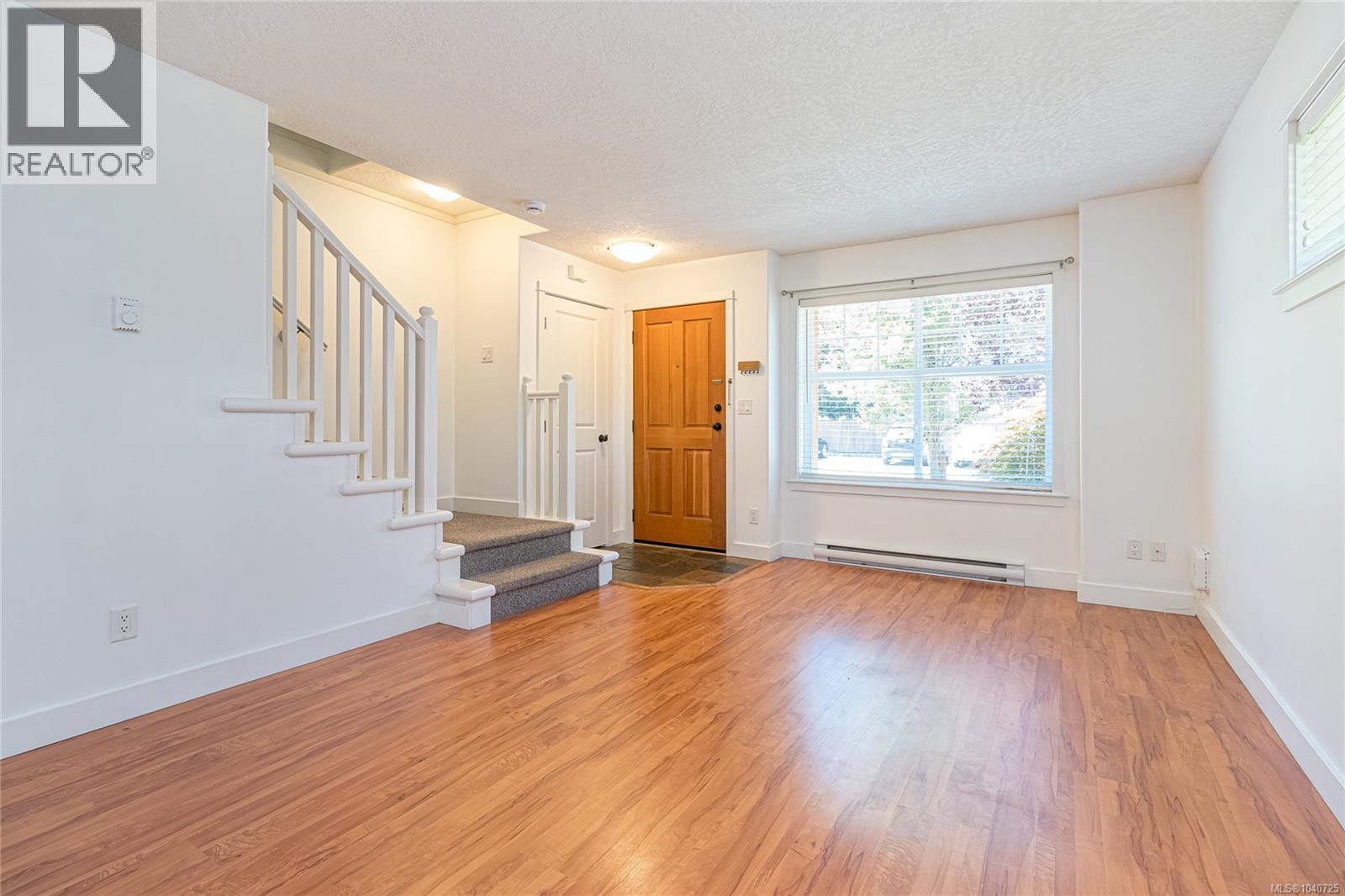 #8 2529 Alexander St - 7
