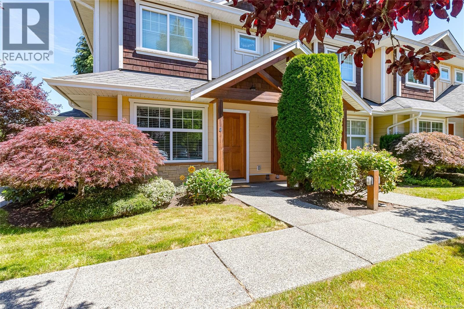 #8 2529 Alexander St - 3