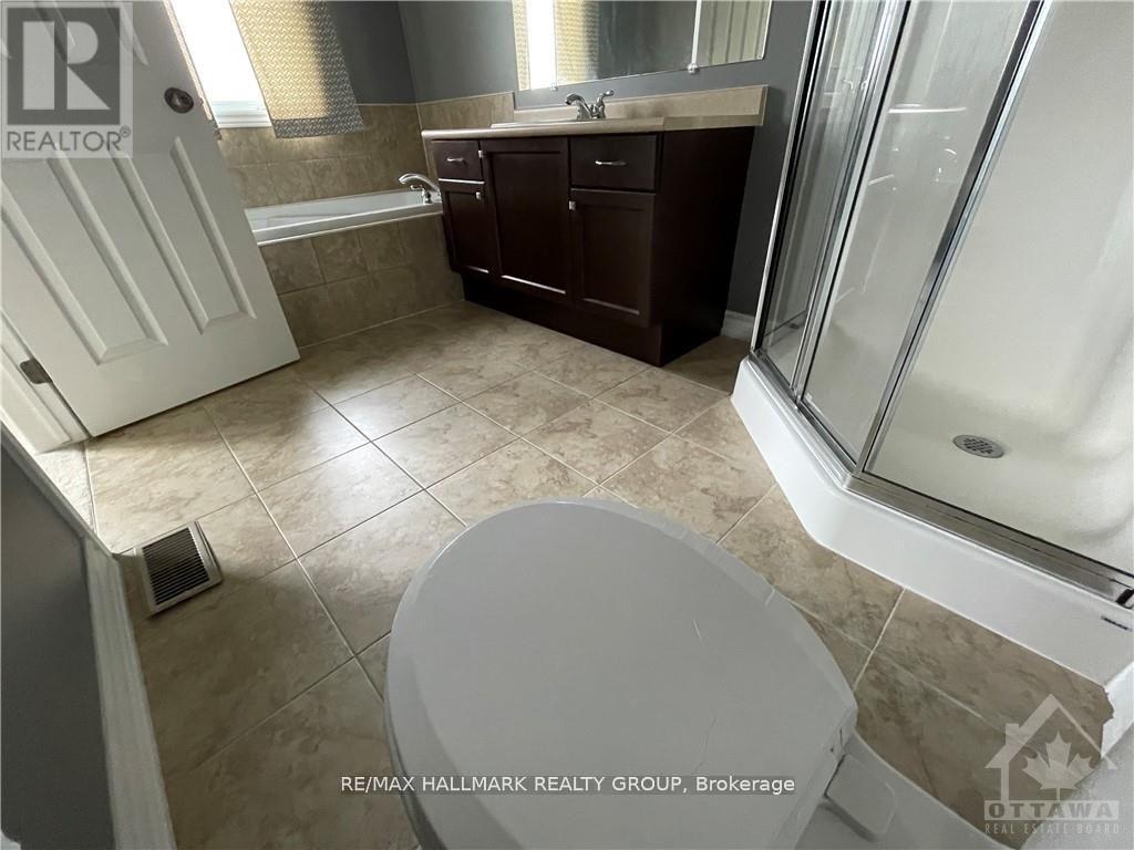 3 Bed, 3 Bath House for Rent in Ottawa – 333 GLENBRAE AVENUE, Ottawa – MLS# X13554164 - Image 19
