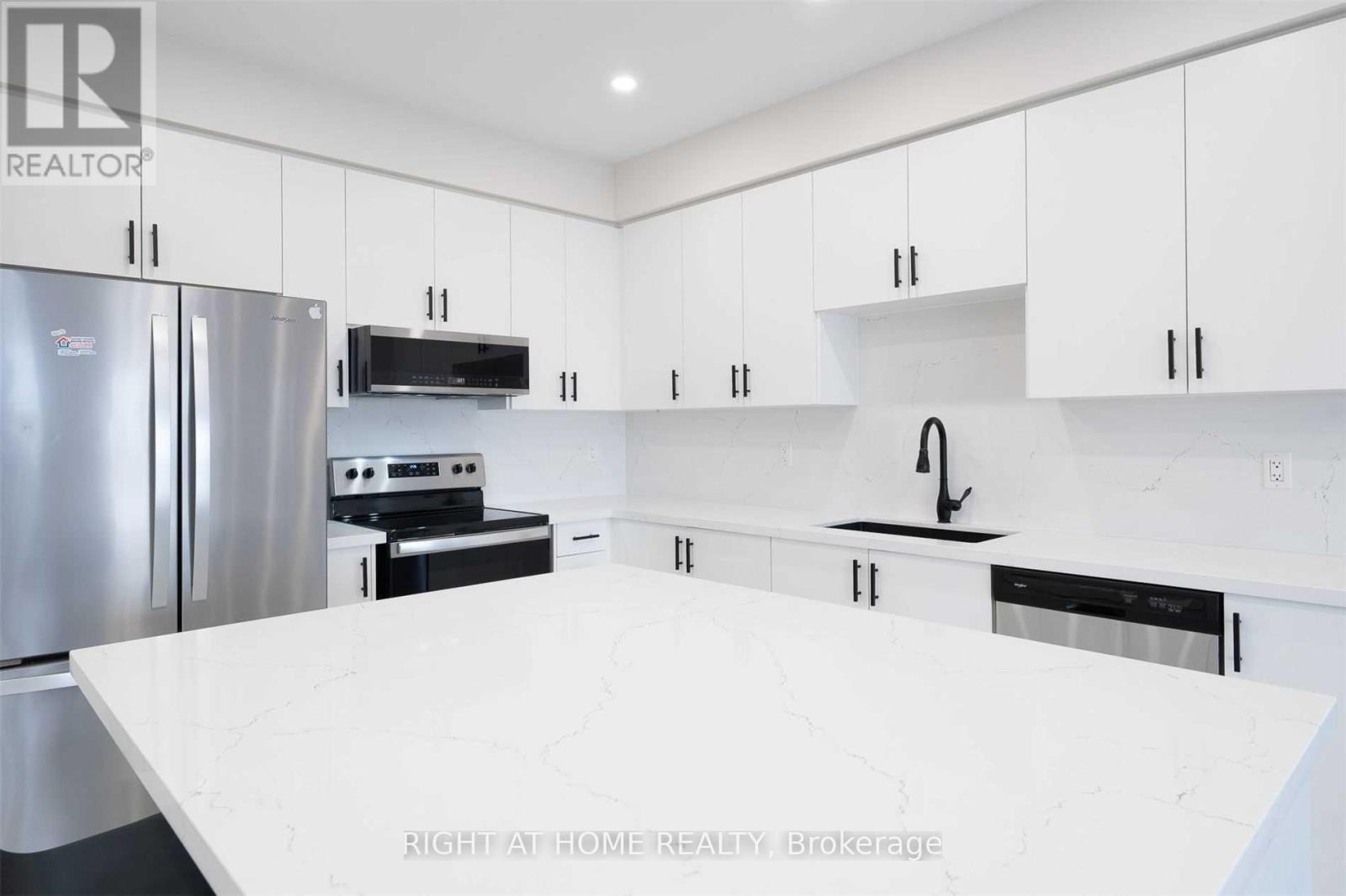 1172 PEELAR CRESCENT - 8