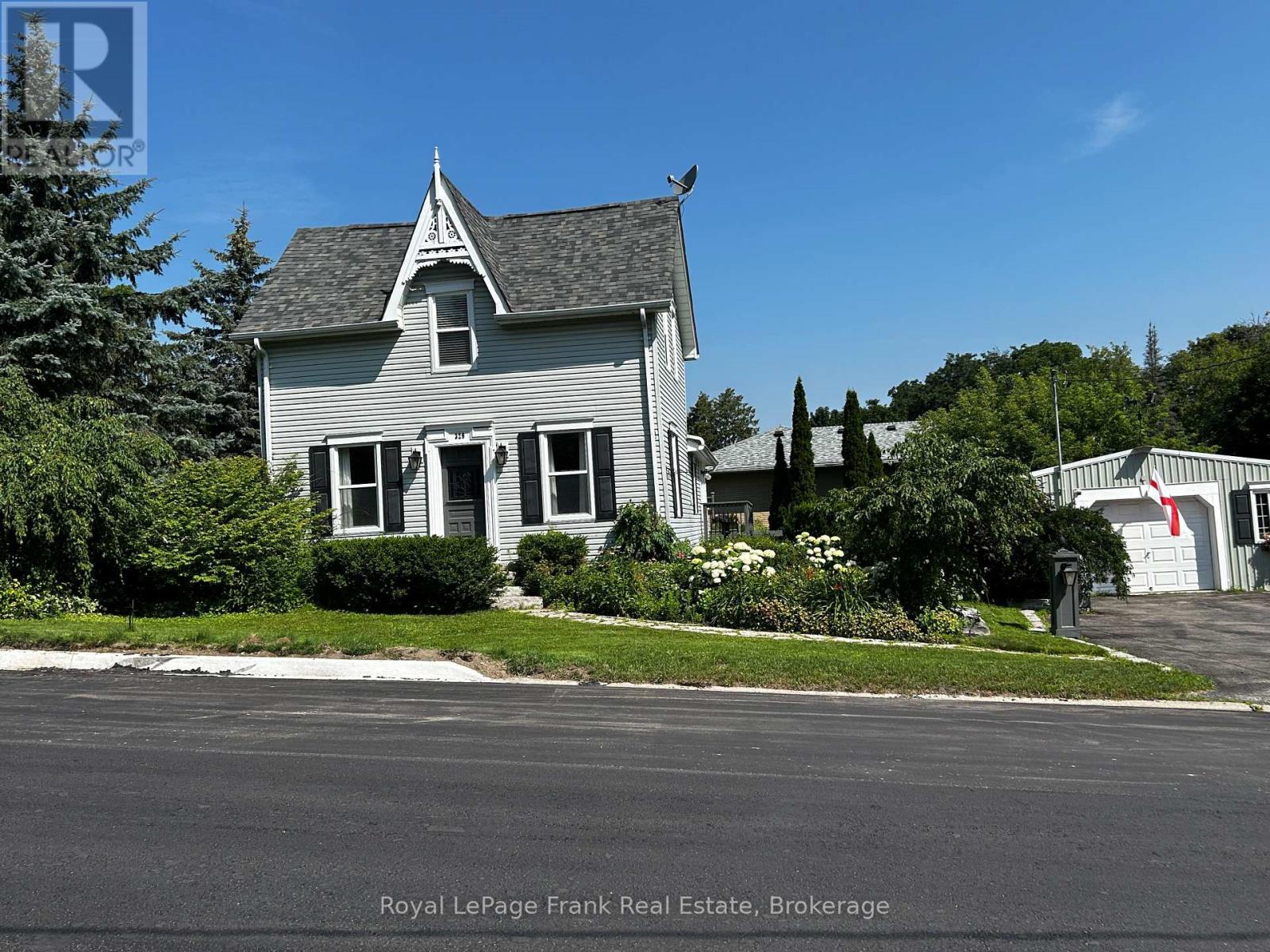 329 MCDONALD STREET - 10