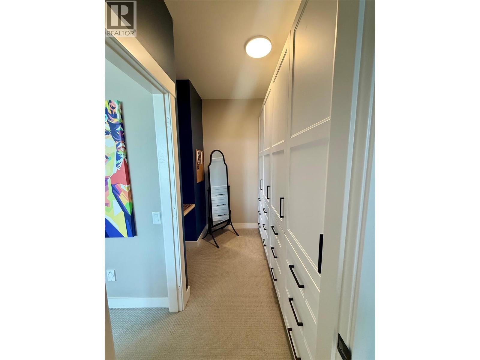 #6 3220 Hilltown Drive - 31