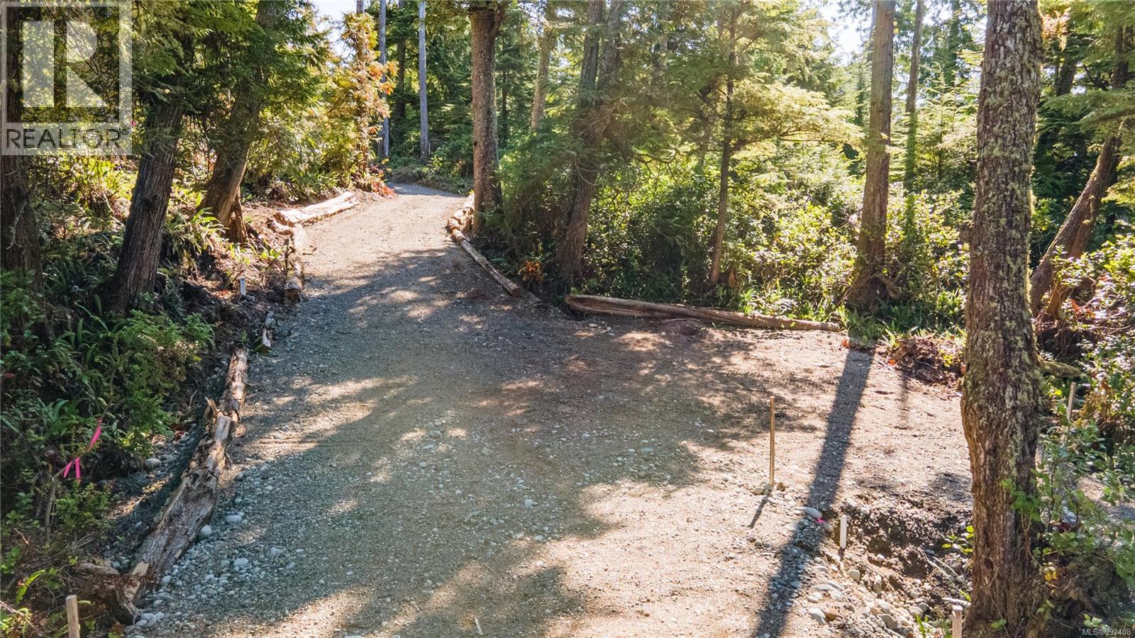 392 Reef Point Rd, Ucluelet
