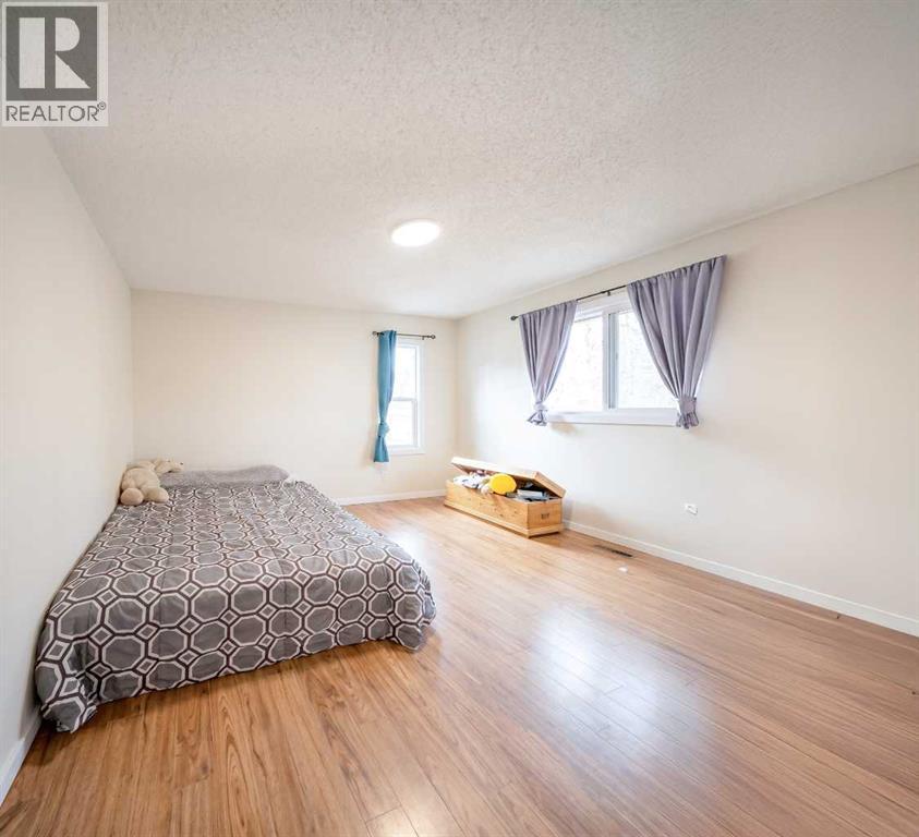 616 1 Street NE - 19