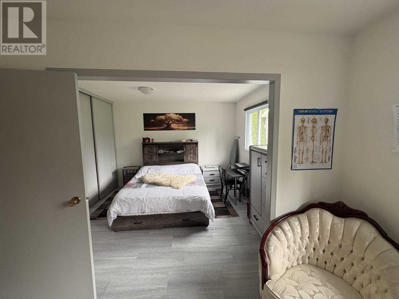 14 Albert ST - 14
