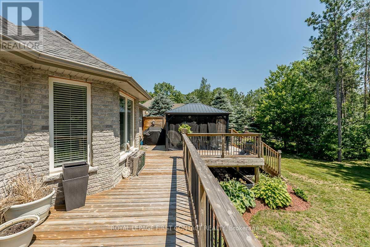 72 LUELLA BOULEVARD - 46